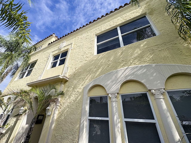 Sheridan Condo photo 2